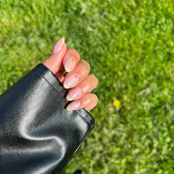 Press on nails - Picture 2 of 4